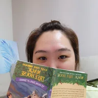 Magic Tree House 원서를 읽고 있는 수강생